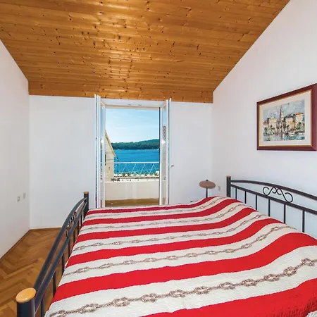 Feriehus Three-bedroom In Rogoznica (Sibenik-Knin)