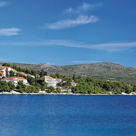 Three-bedroom In Vakantiehuis Rogoznica (Sibenik-Knin)