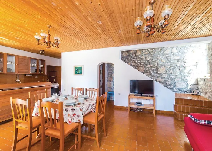 Three-bedroom In Сasa de vacaciones