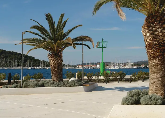 Three-bedroom In Сasa de vacaciones Rogoznica (Sibenik-Knin)